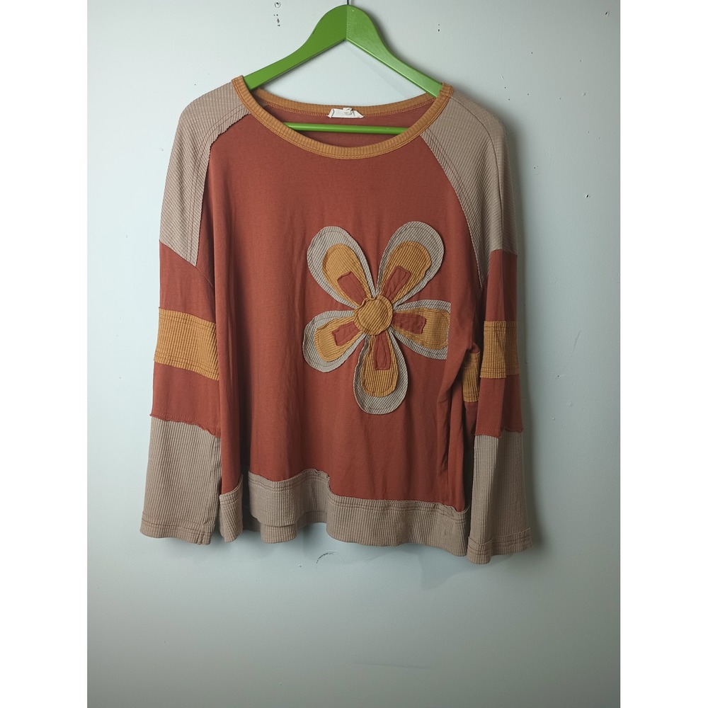 Easel Los Angeles Boho Flower Patchwork Raglan Top Rust Terracotta Large